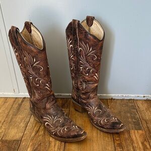 Circle G Brown Embroidered Heeled Boots